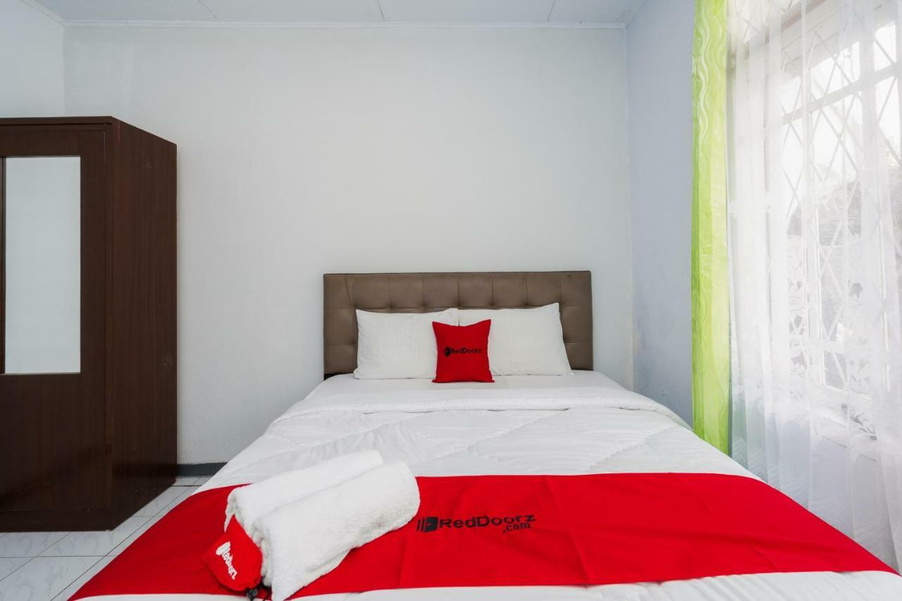 Reddoorz Syariah Near Rsud Cimacan Bogor Exterior photo