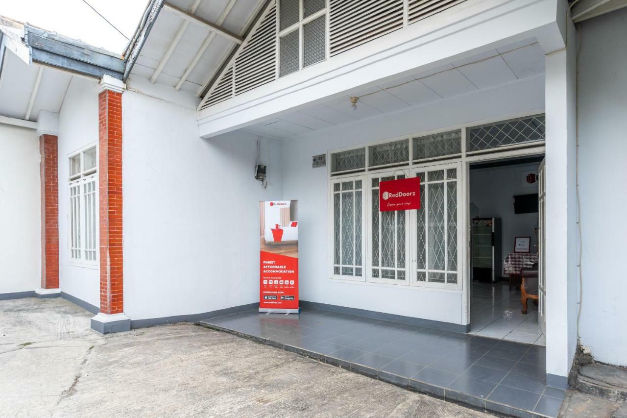 Reddoorz Syariah Near Rsud Cimacan Bogor Exterior photo